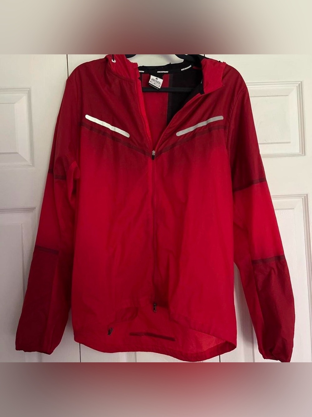 “Vintage” men’s Nike running jacket - medium
